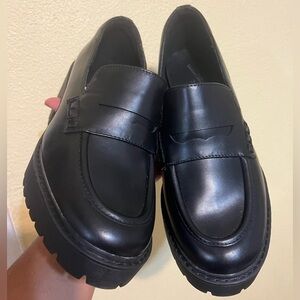 Shoes Classic Black Loafers
9.5 New!